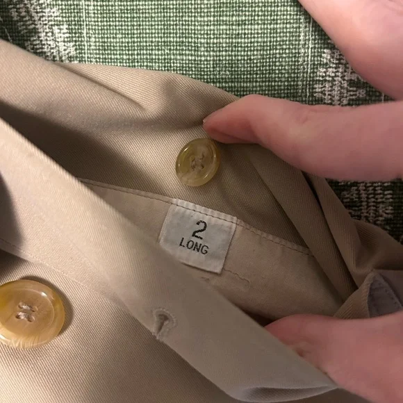 Classic Burberry trench coat, size 2 Long - Picture 8 of 8